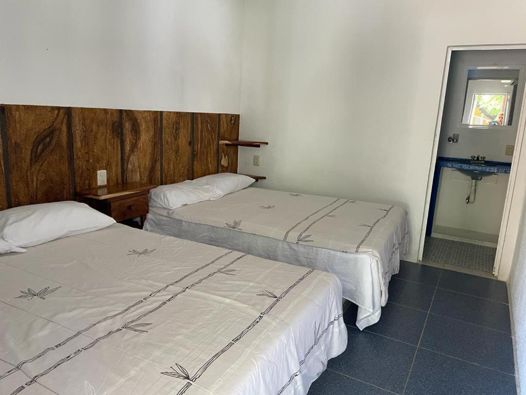 Hotel Tamarindos 锡瓦塔塔内霍 外观 照片