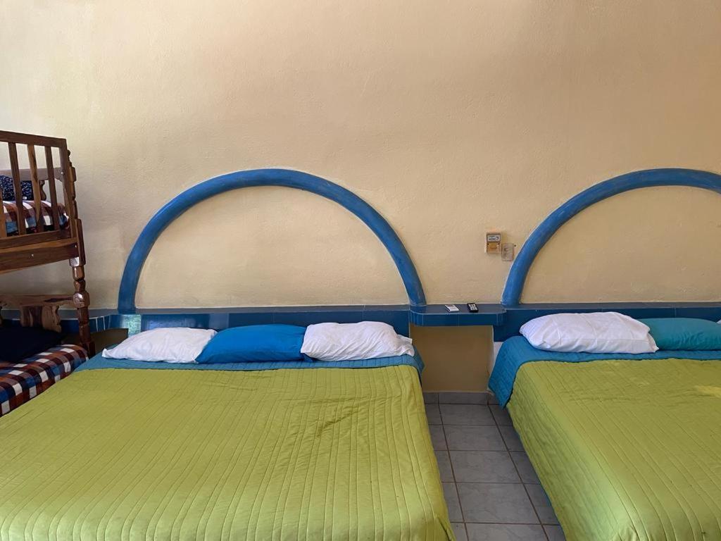 Hotel Tamarindos 锡瓦塔塔内霍 外观 照片